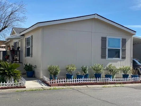 5038 Valley Forge Ln, North Highlands, CA 95660