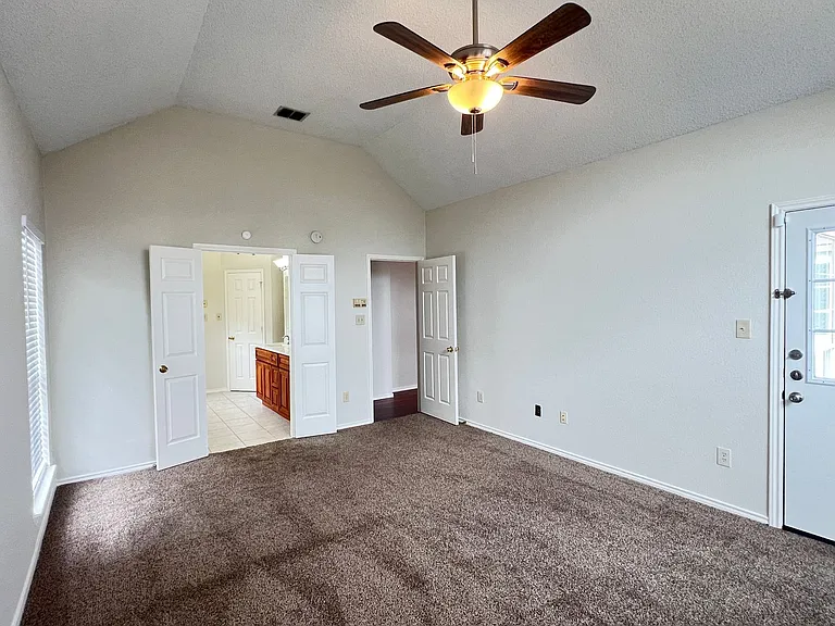 723 Sumner Dr — Photo 41