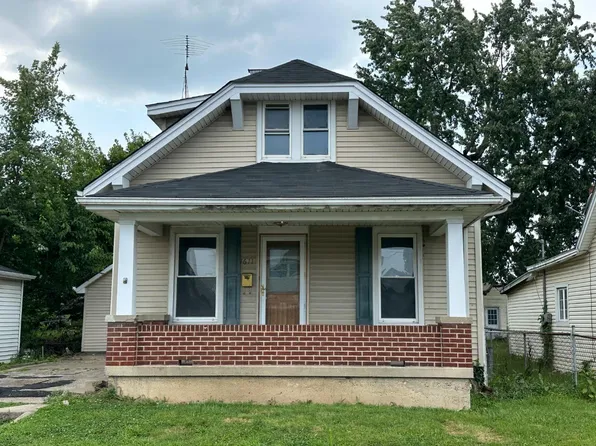 1611 Vermont Ave, Connersville, IN 47331