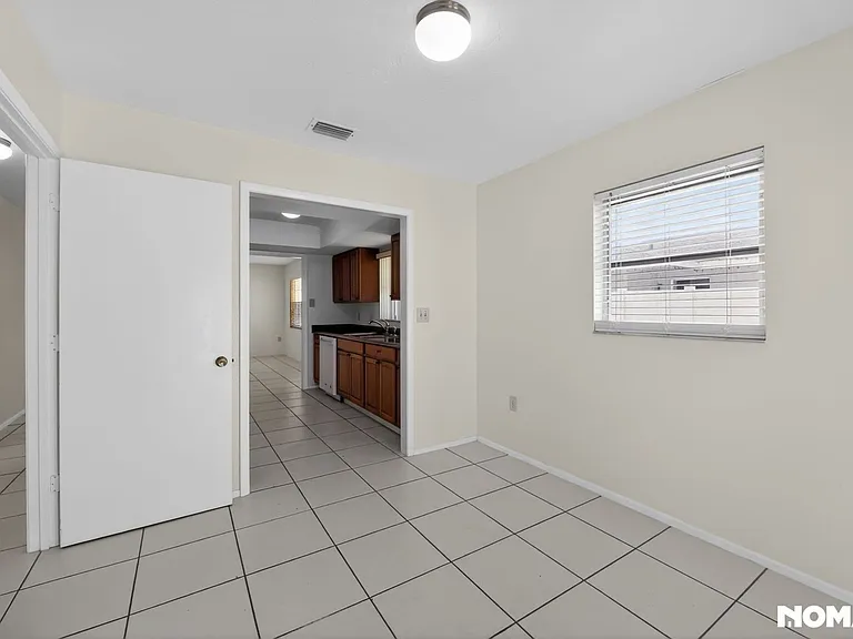 253 Glenwood Ave — Photo 6