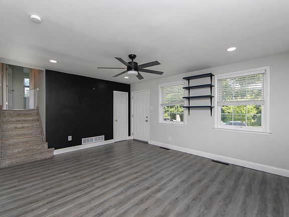 5th image of 648 Princeton Blvd