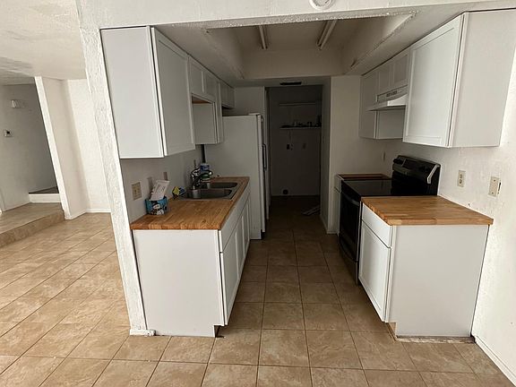 2nd image of 2701 Treasure Hills Blvd #1