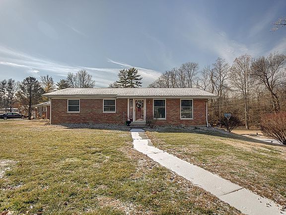 2nd image of 37 Kirby Ln