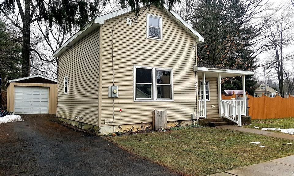 1st image of 6 Pine St