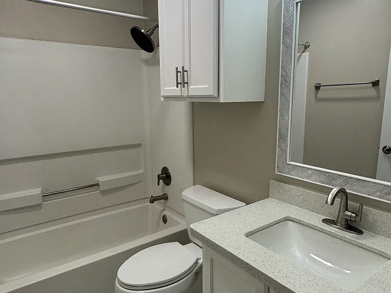 2nd Bathroom