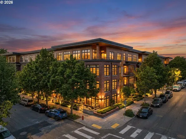2335 NW Raleigh St Unit 105, Portland, OR 97210