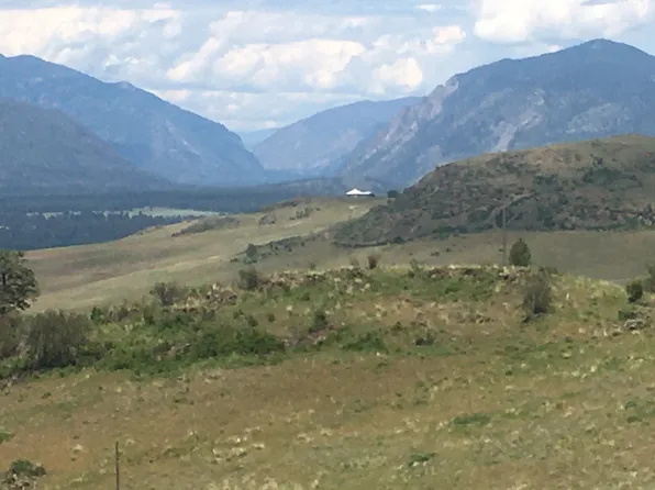 5 Lookout Ln, Plains, MT 59859