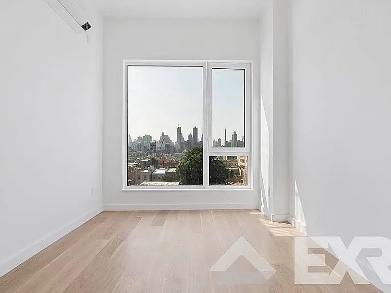 11-14 35th Ave #522 — Photo 33