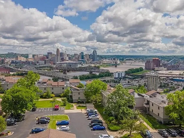 111 Winding Way