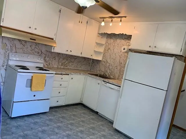 3607 S Dawson St — Photo 8