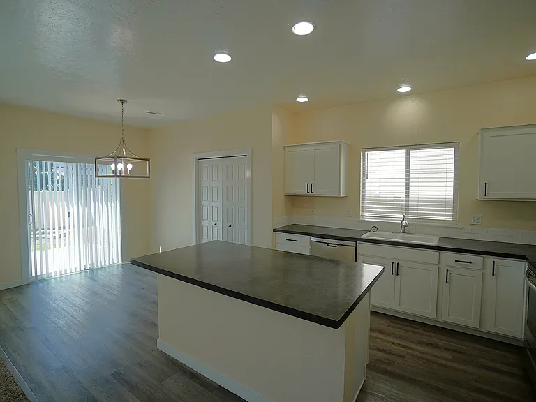 3061 W Silver River St — Photo 8