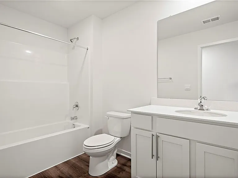 1621 Maci St — Photo 11