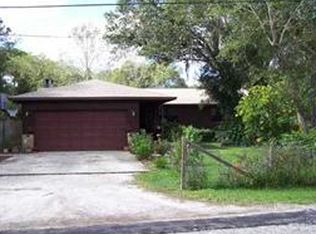 2711 Pineview Dr, Fort Pierce, FL 34981