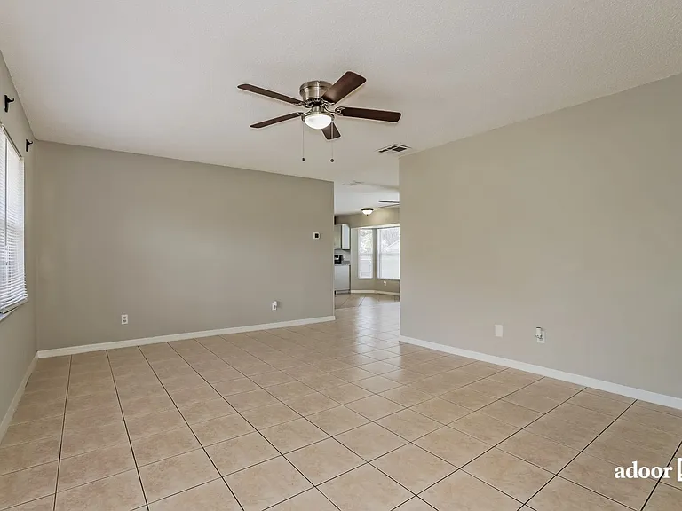 2210 N Warnell St — Photo 8