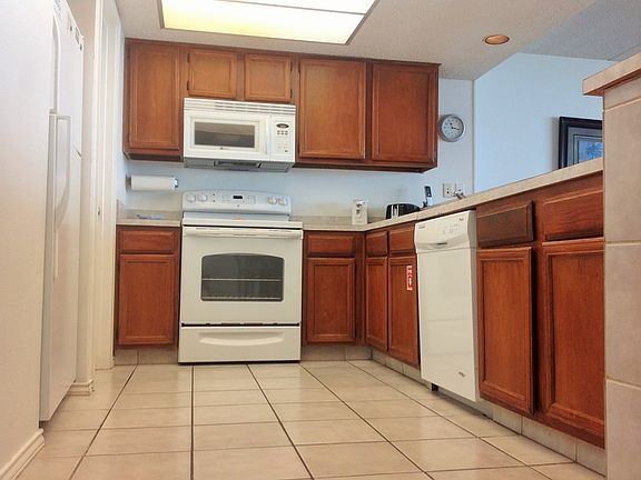 5th image of 3000 Gulf Blvd APT 606