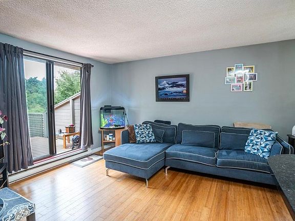 2nd image of 105-8040 Colonial Dr #105