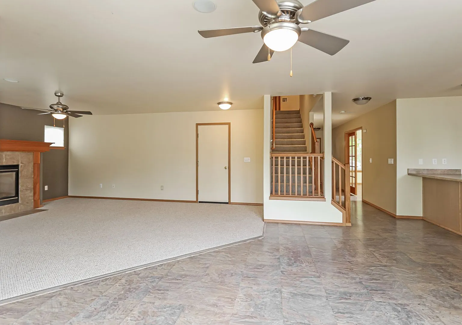 Spacious Tumwater Home Near I-5 with 2-Car Garage — Photo 3