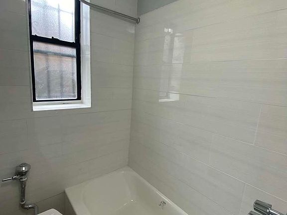 4th image of 409 E 21st St #A3