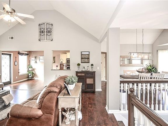 5th image of 4773 Harrod Ct