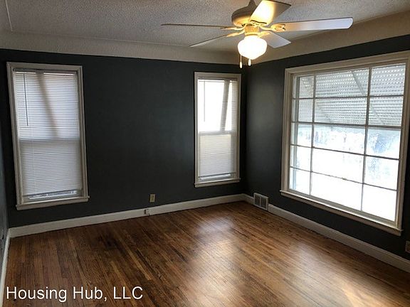2nd image of 3614 Queen Ave N