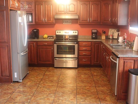 3rd image of 106 Gettysburg Dr