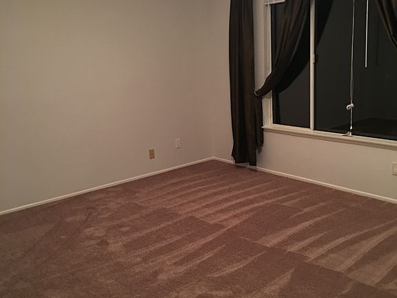 5th image of 3025 Mountainside Dr