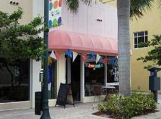 2033 Harrison St, Hollywood, FL 33020