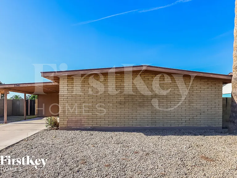3341 W Desert Cove Ave — Photo 1