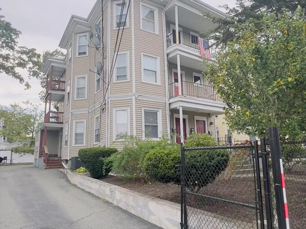 55 Chester Ave, Brockton, MA 02301