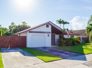 6689 SW 156th Ct, Miami, FL 33193