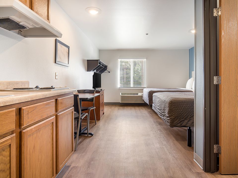 Studio Suite - 2 Full Beds