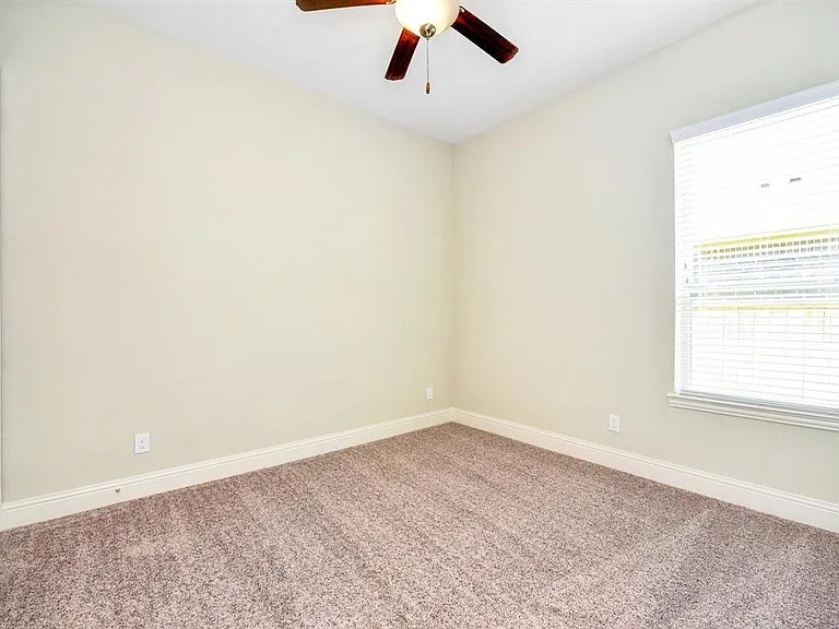 137 Skybranch Dr — Photo 18