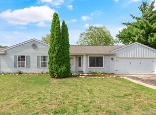 3555 Plymouth Ln, Island Lake, IL 60042