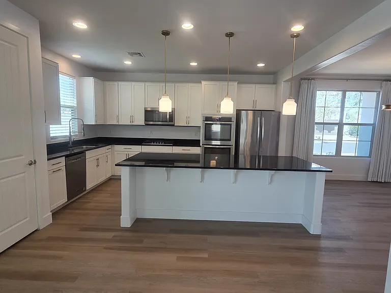 5220 S Hadron — Photo 10