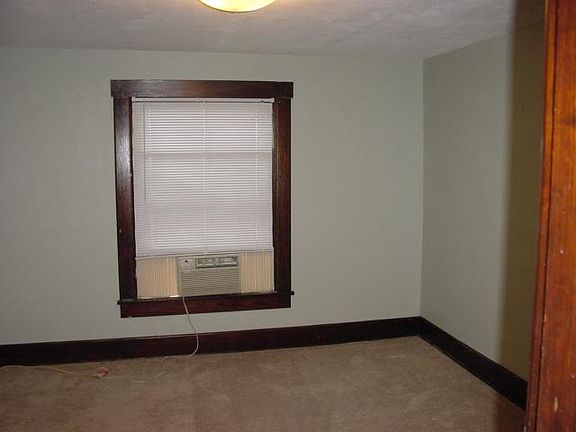 Center bedroom
