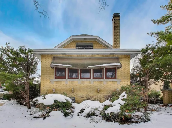 1601 Sherman Pl, Des Plaines, IL 60016