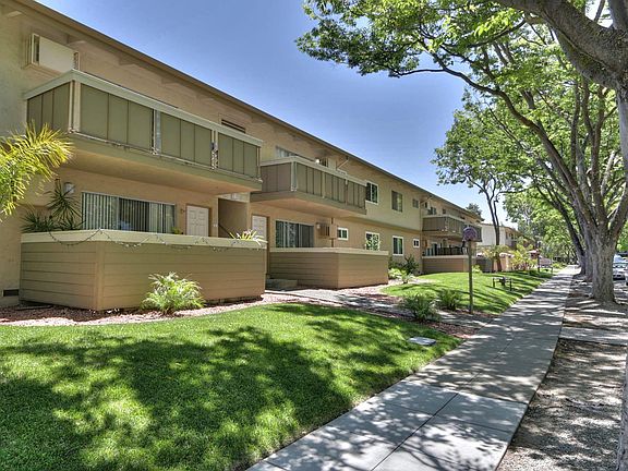 5th image of 1600 Petersen Ave APT 32