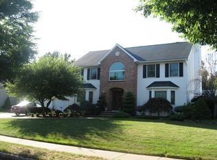 5 Di Iorio Ct, Piscataway, NJ 08854