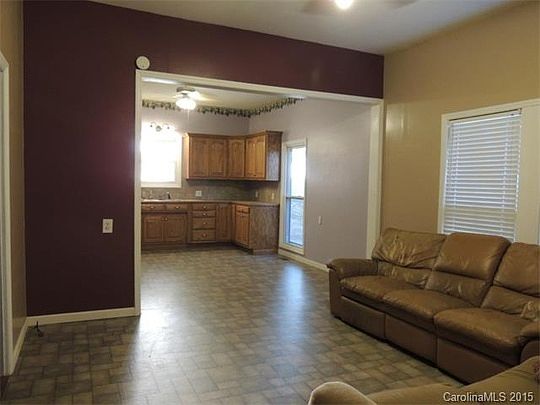 4th image of 2803 Maiden Hwy