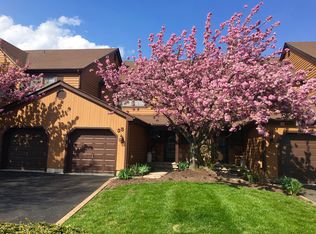33 Manor Dr, Hillsborough, NJ 08844