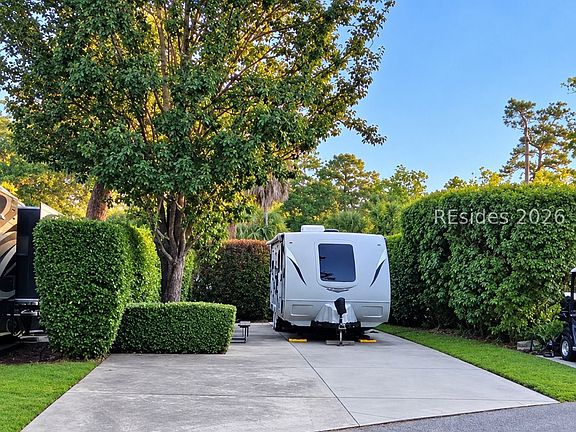 2nd image of 43 Jenkins Island Road UNIT 187