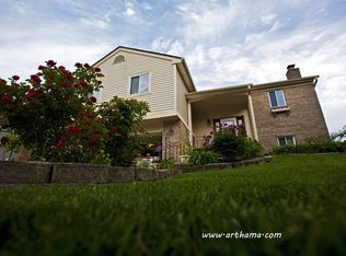 502 Arlington Ct, Vernon Hills, IL
