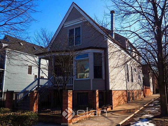 3rd image of 1851 W Larchmont Ave