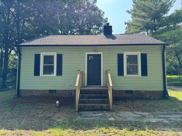 1111 Bridges Dr, High Point, NC 27262