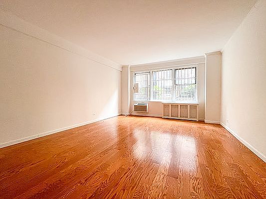 1st image of 404 E 66th St APT 1M