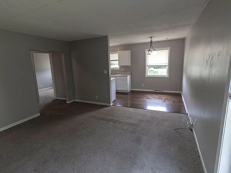 7217 N Moberly Dr — Photo 6