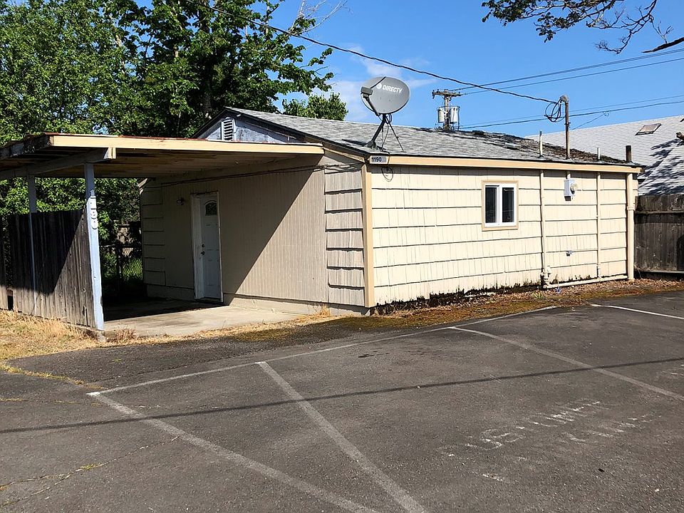 2nd image of 1180 Oxford St SE