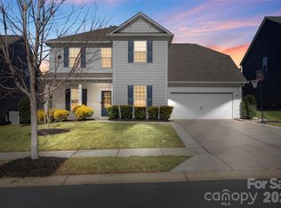 16008 Weeping Valley Dr, Fort Mill, SC 29715