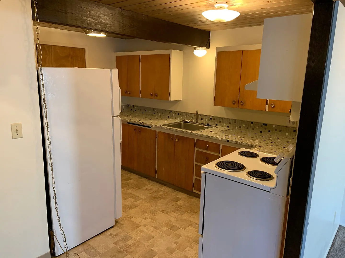 241-937- 945 NW Grant Ave ( 4) — Photo 4