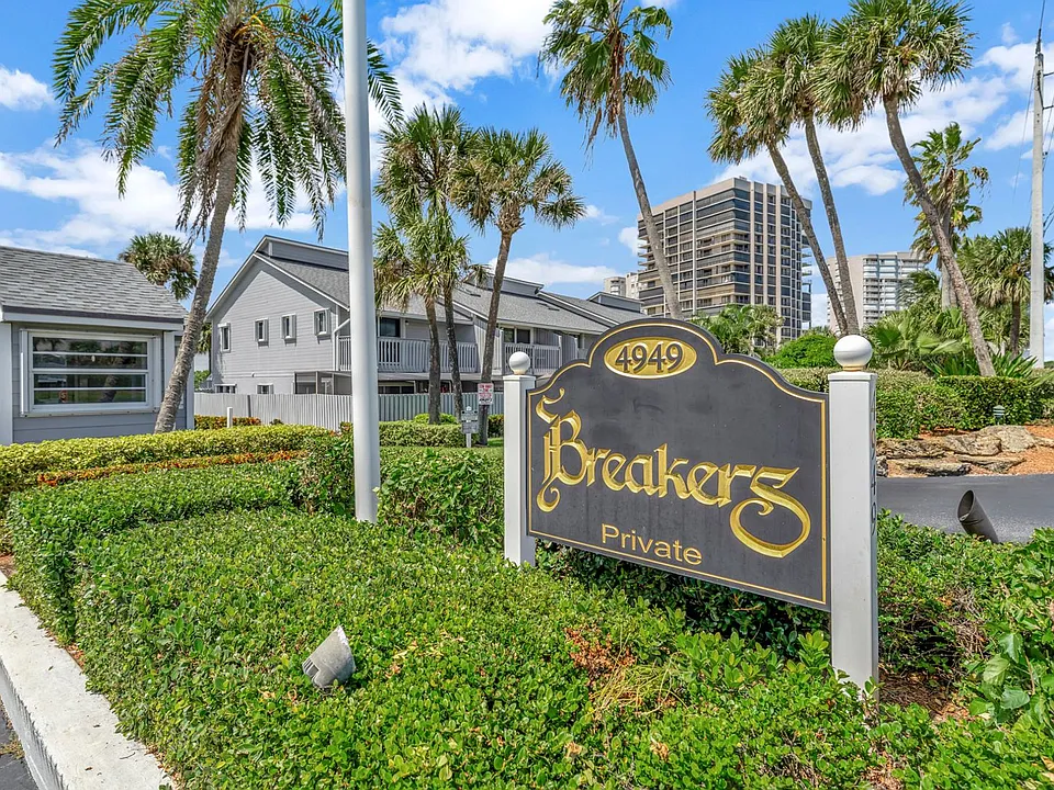 4949 N Highway A1A #204